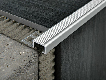 PROBRASTEP - Aluminium star nosing by Progress Profiles - view 2